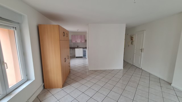 Grand Studio proche gare - chauffage compris