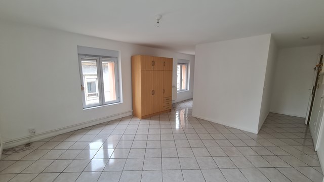 Grand Studio proche gare - chauffage compris