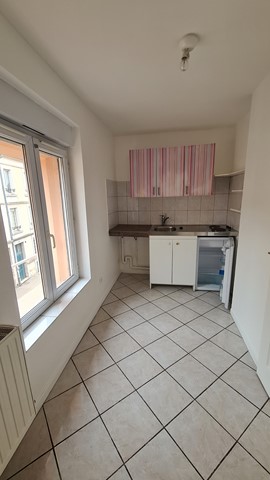 Grand Studio proche gare - chauffage compris